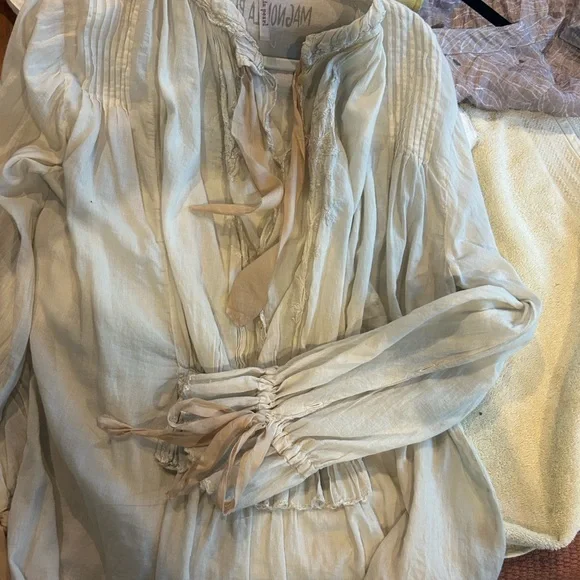 Magnolia Pearl Cream Poets Blouse - Picture 4 of 8